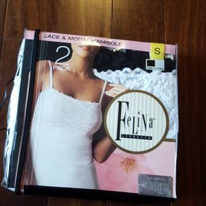 2 pack lace camisoles